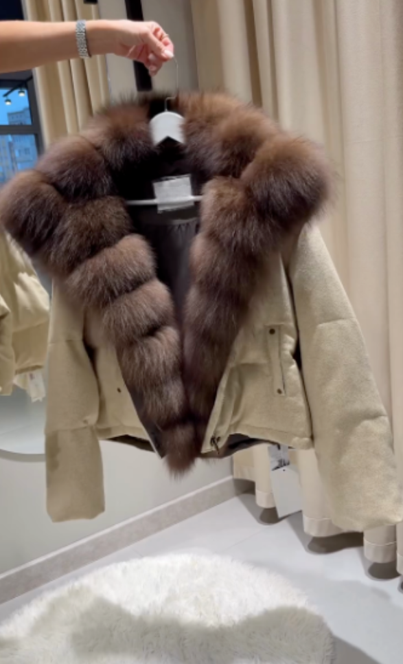 Neutral-colored practical coat