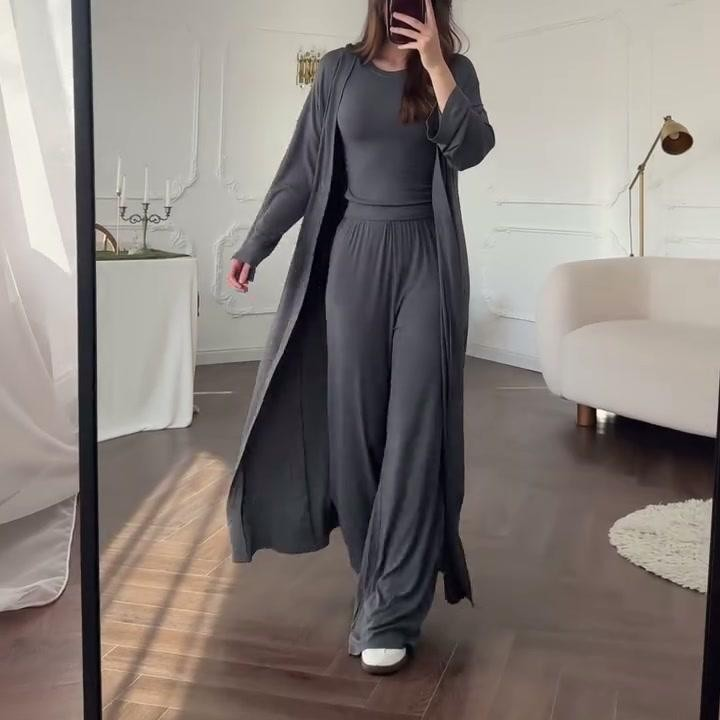 Chic Oversized Knit Suit