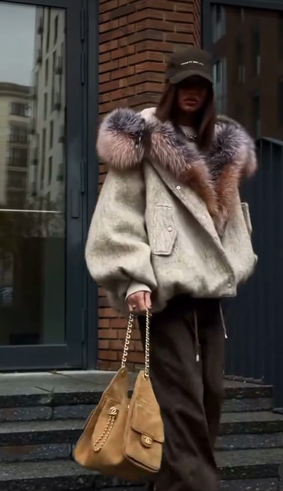 Luxury Faux Fur Hooded Wool-Blend Coat – Oversized Winter Jacket